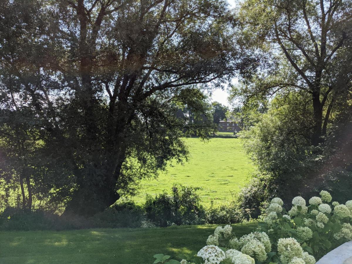 La Grange De Dourlers Bed & Breakfast Екстериор снимка